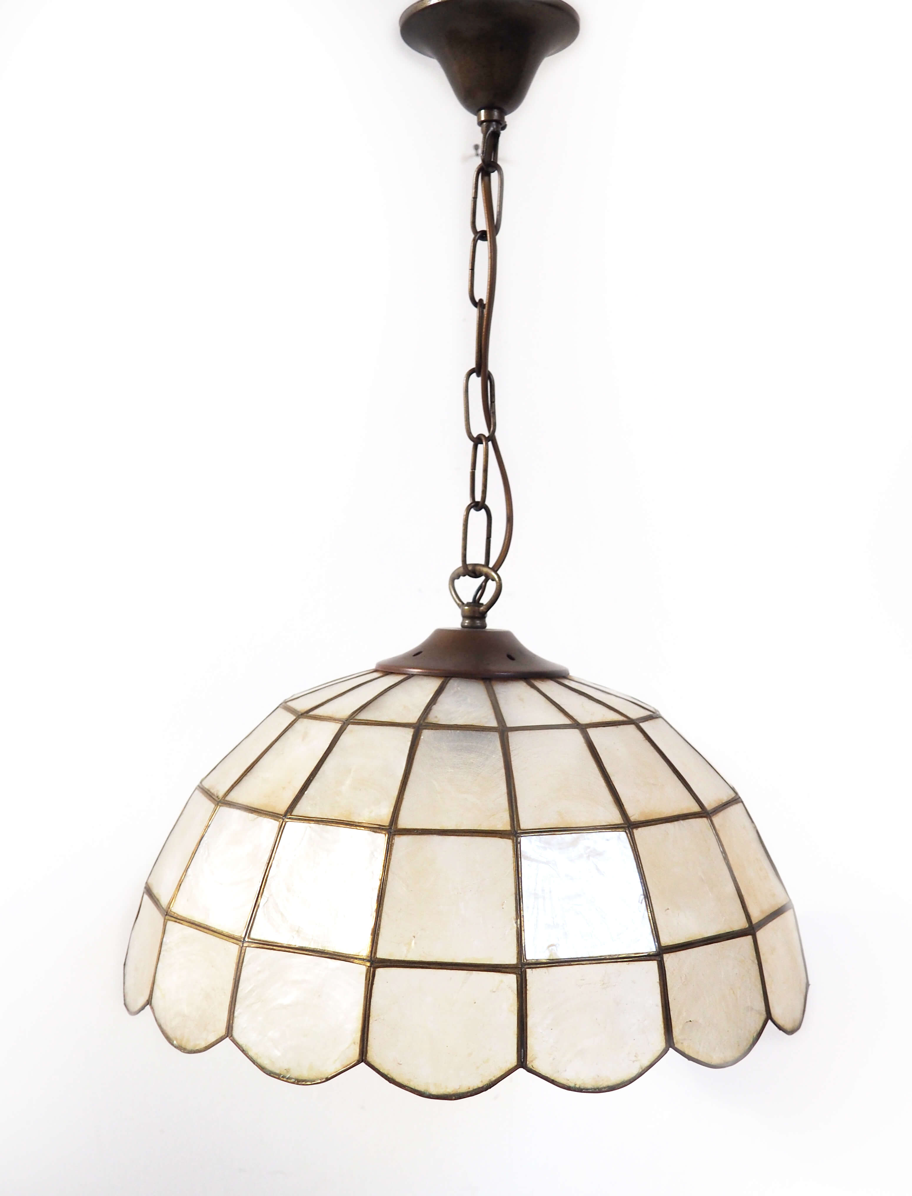 Suspension nacre chaine