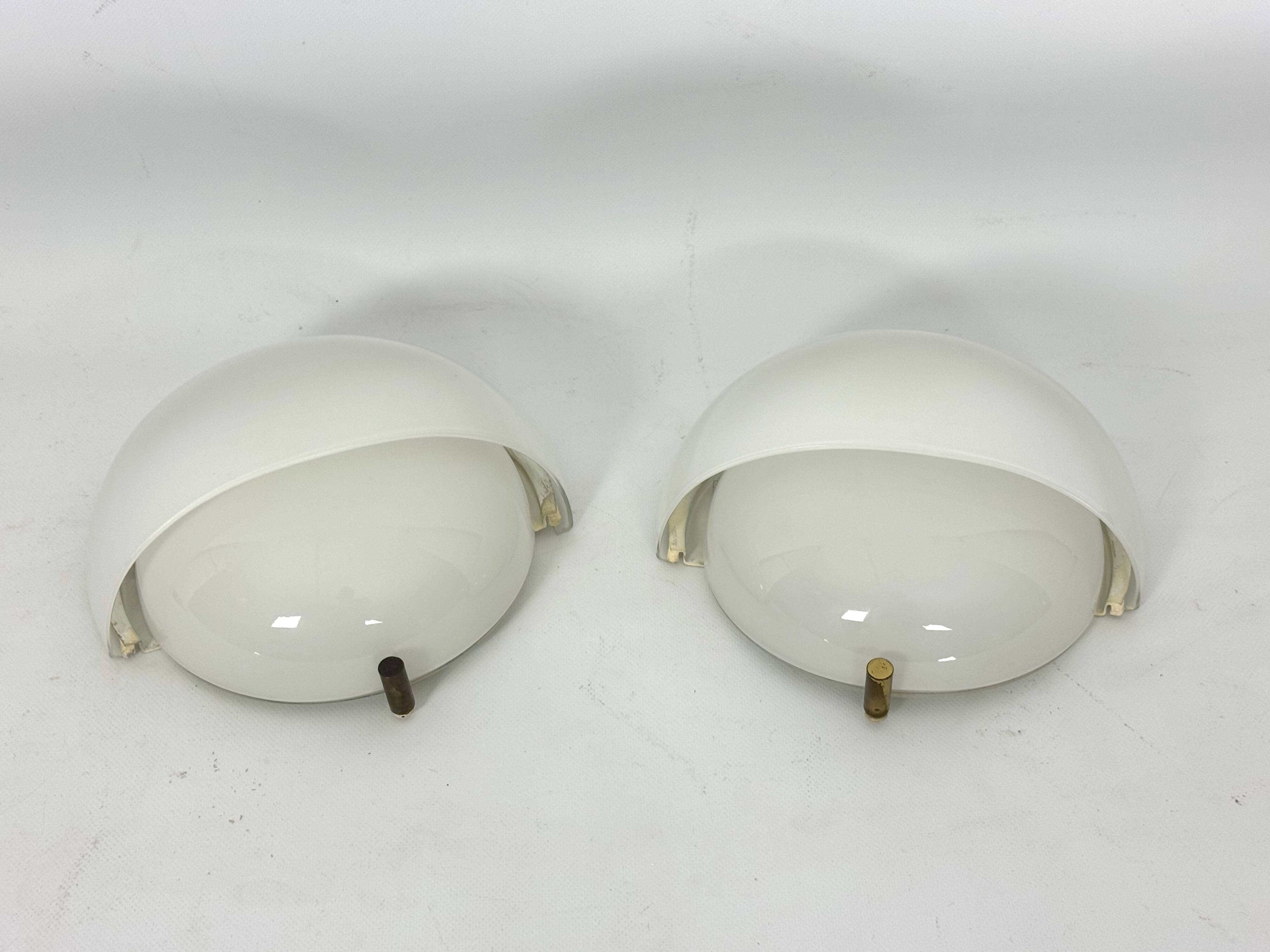 Rare Set of two Glass and brass Mania sconces by Vico Magistretti for Artemide. Italy 1960s