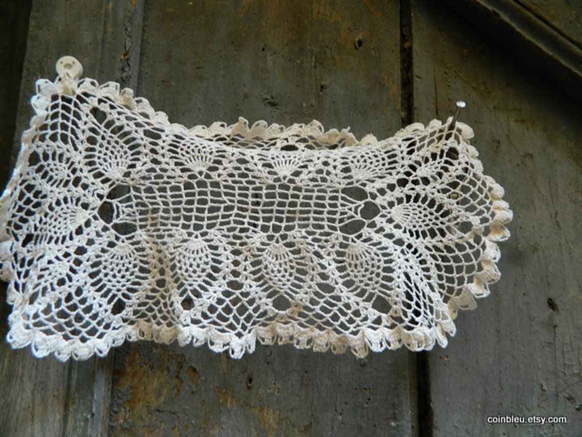 French lace cream placemat in cotton