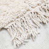 Beni Ouarain Moroccan Berber rug with engraved black diamonds 2.42x1.67m