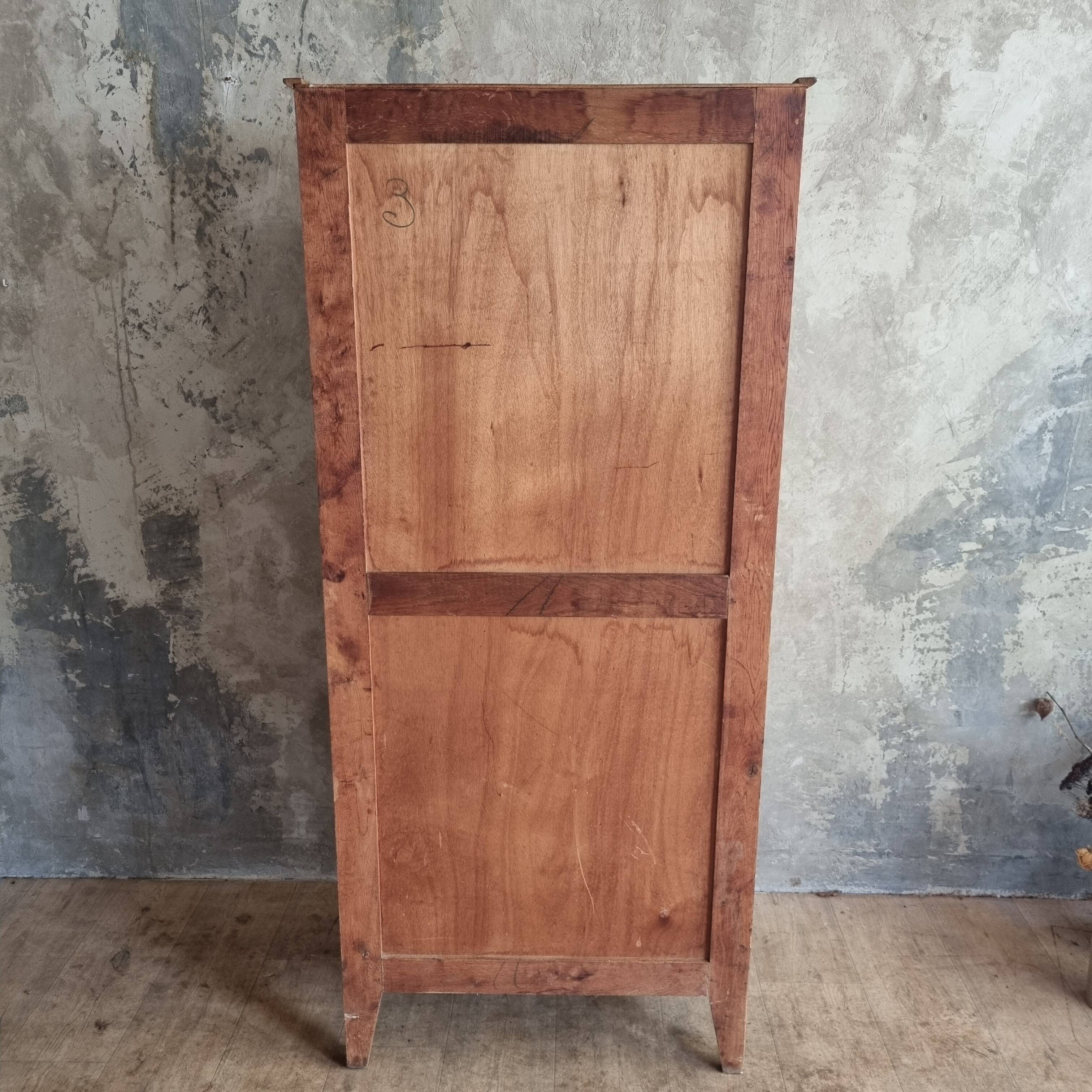 Glass cabinet