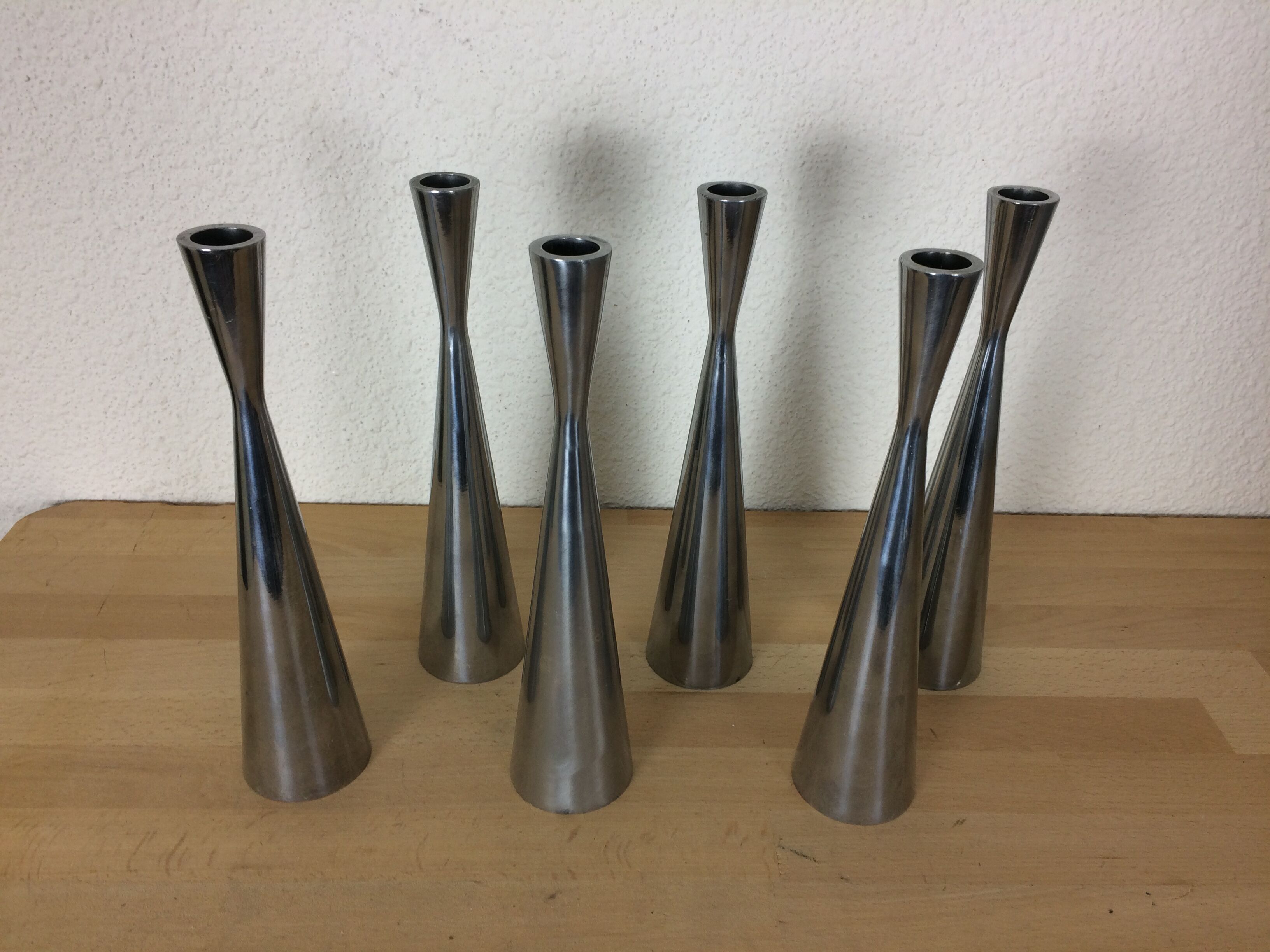 6 aluminium cast iron diabolo candlesticks