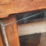 Showcase to install or hang