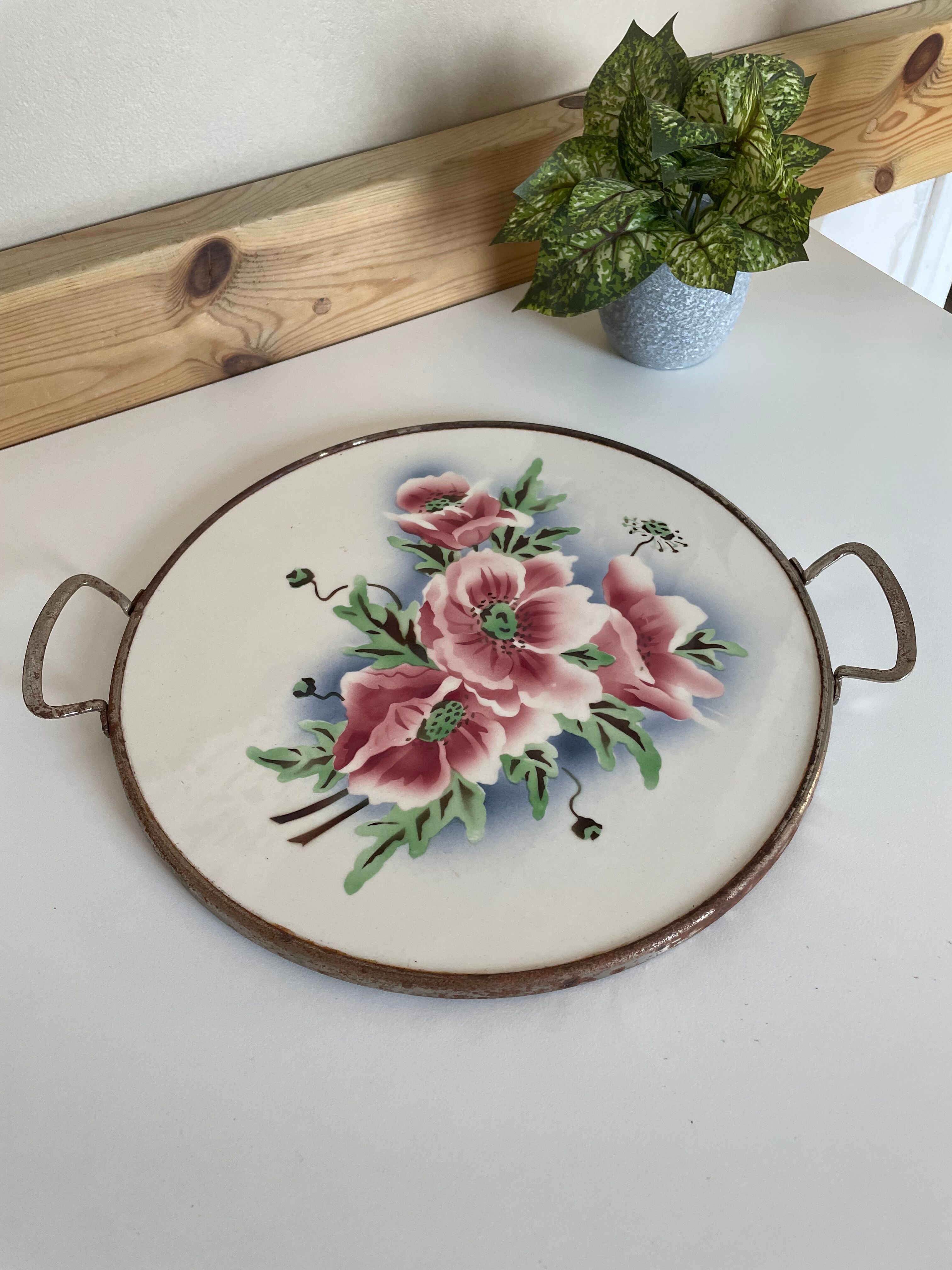 Earthenware tray 40s