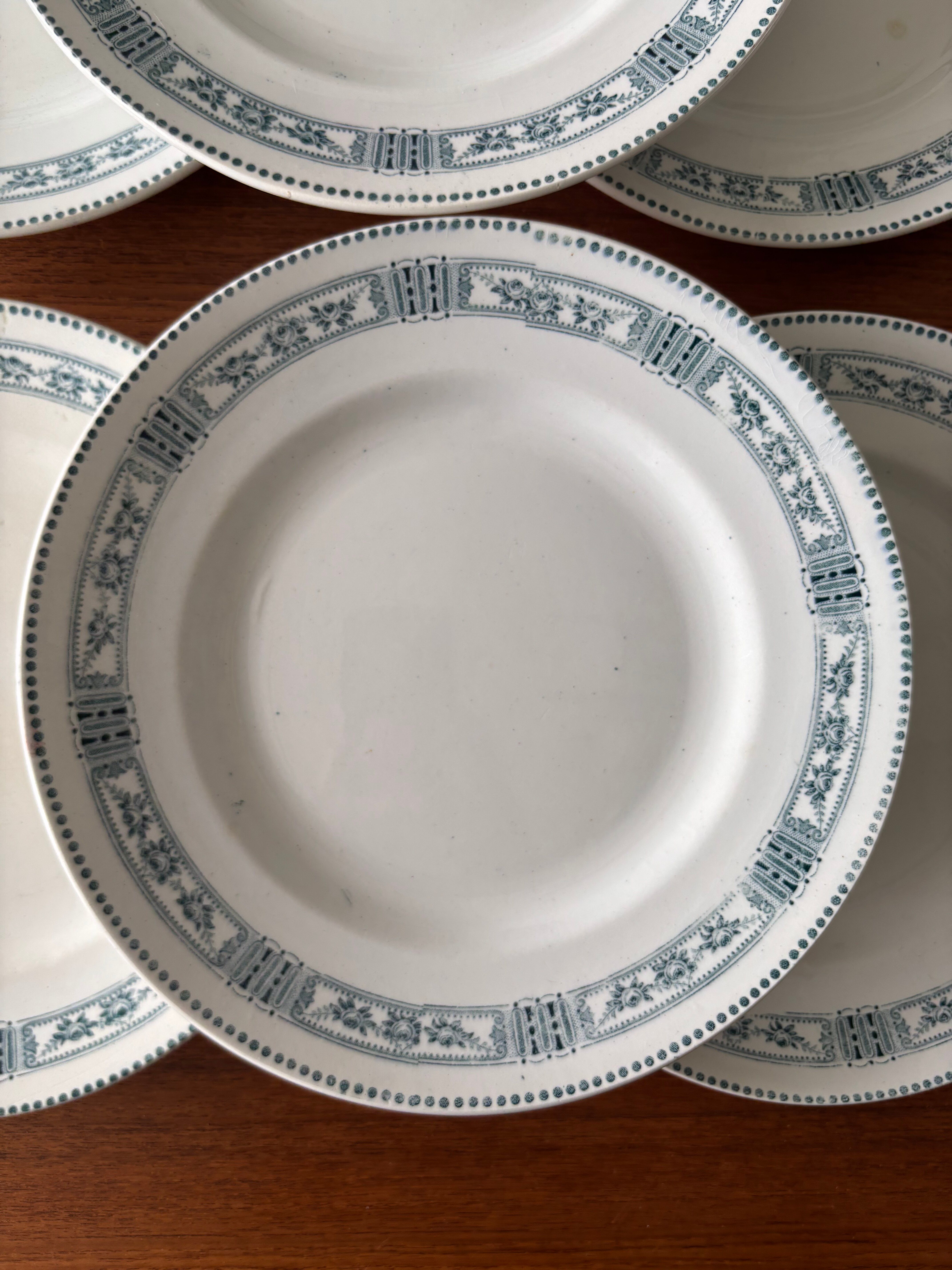 Set of 6 antique flat plates Moulin des Loups & Hamage model P
