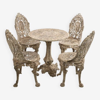 20th century cast iron garden furniture with baroque design