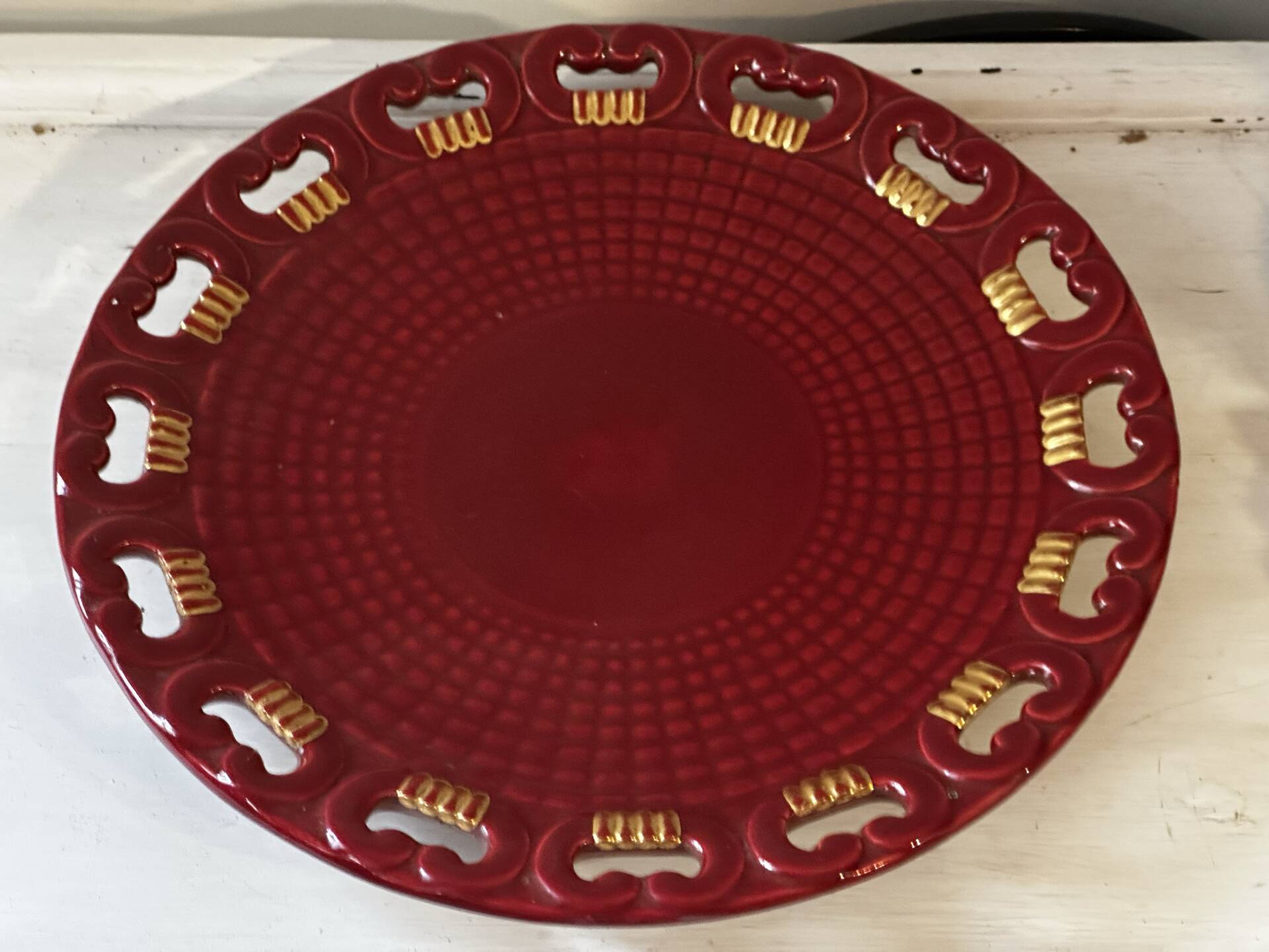 Plat ajouré Saint-Clément par Blanche Letalle mid-Century D 35 cm