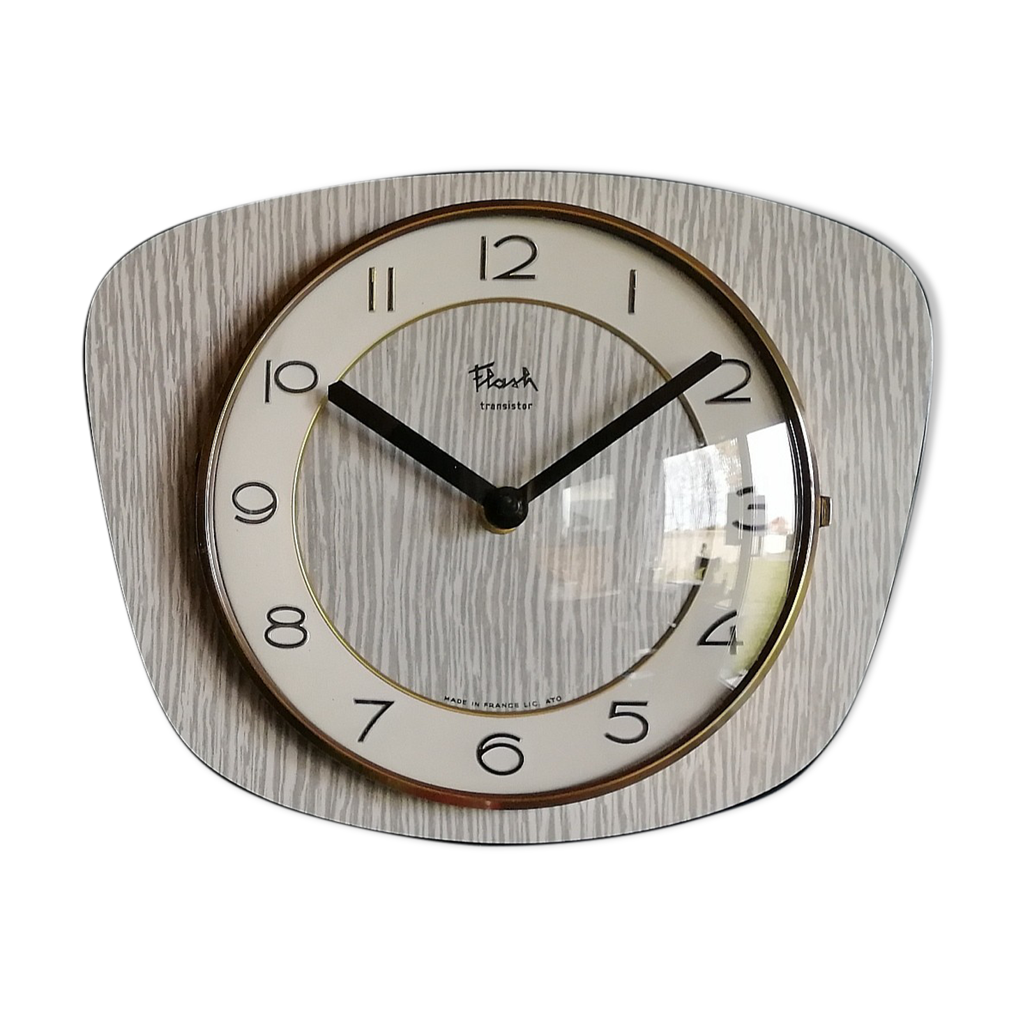 Vintage formica silent wall clock "Flash wood gray"