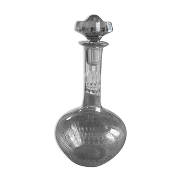 Cut glass carafe, late 19th to early 20th century.