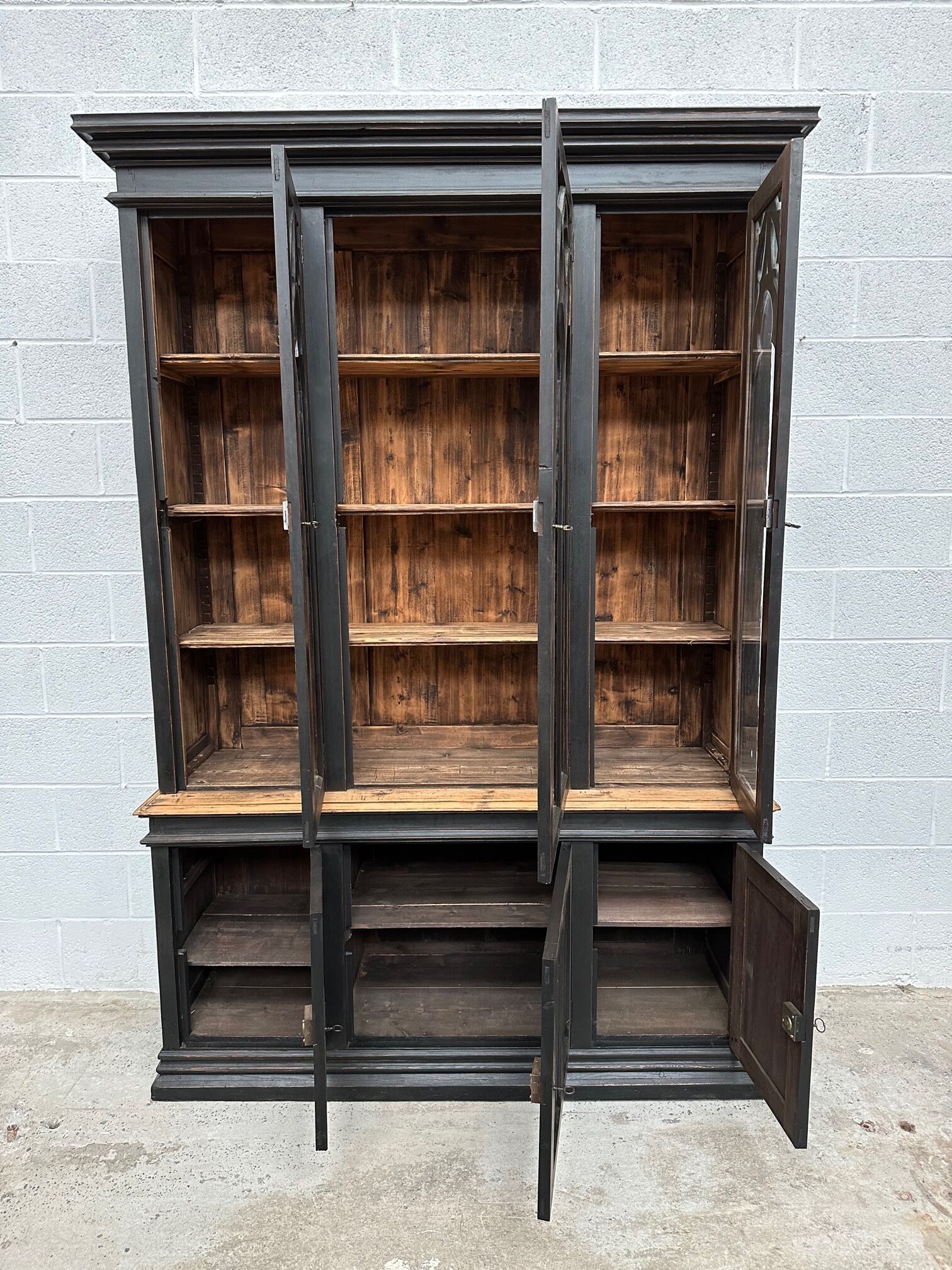 Early twentieth century oak bookcase
