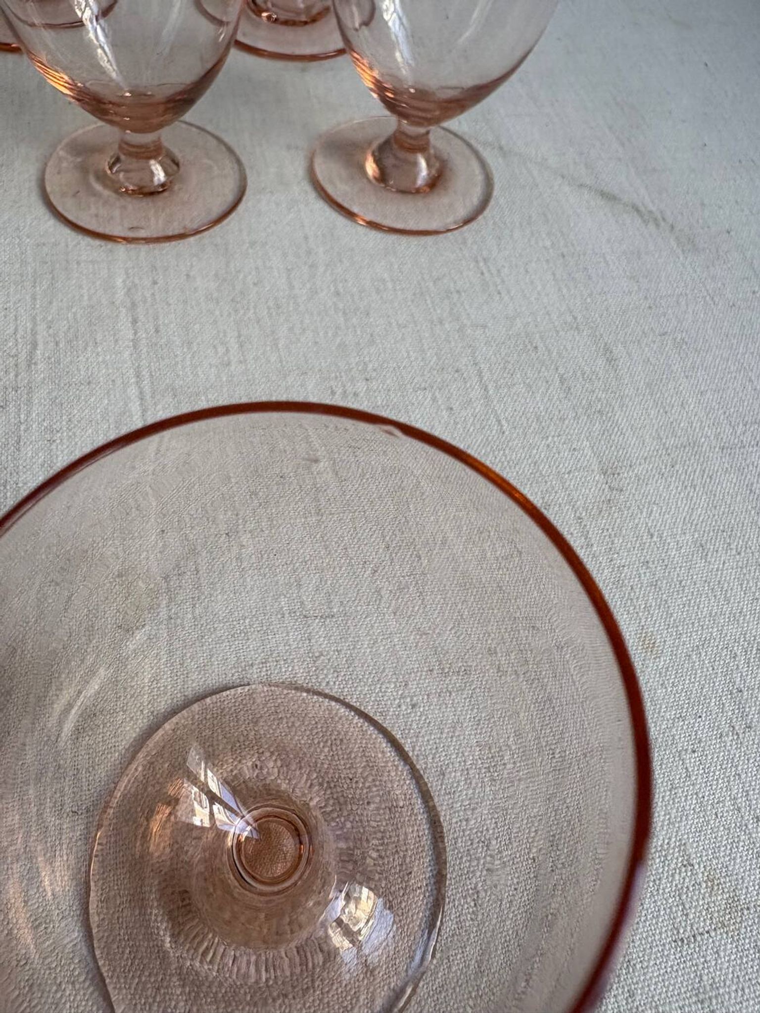 Set of 5 small pink crystal stemmed glasses