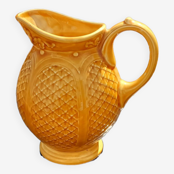 Yellow pitcher faience sarreguemines