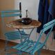 Guéridon métal et 2 chaises pliables