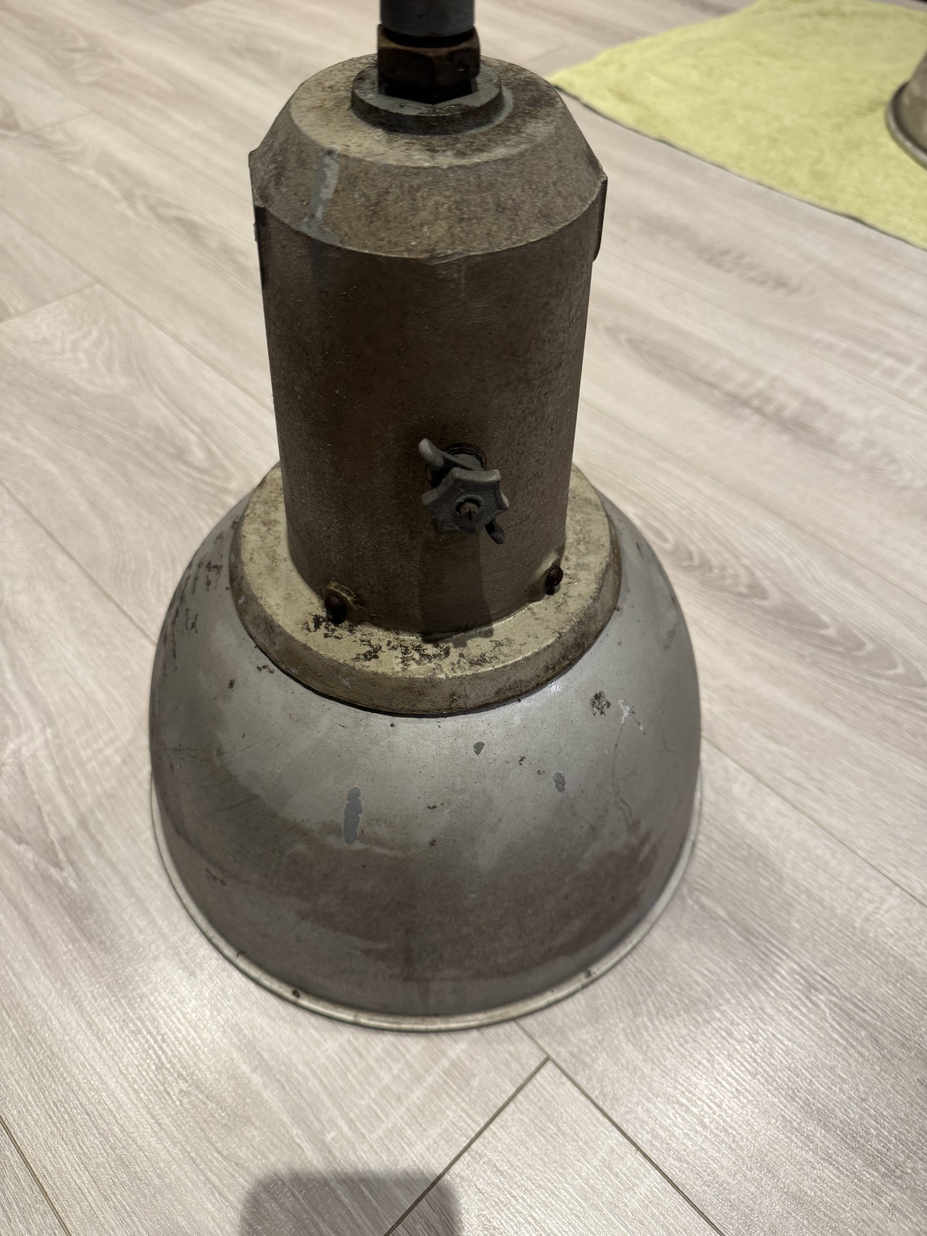 Industrial pendant lamp