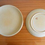 Lot of 5 flat plates in sandstone