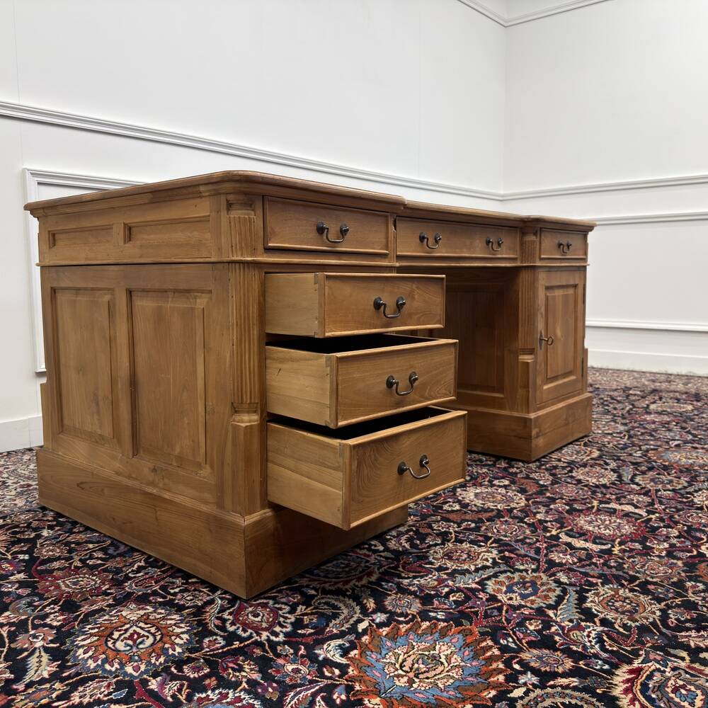Bureau en teck anglais classique avec cuir marron
