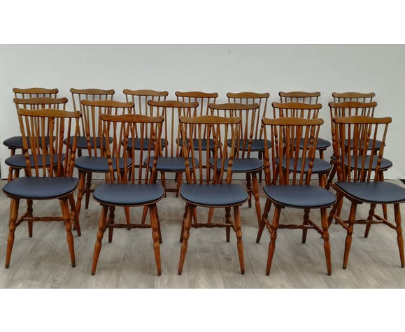 Lot de 14 chaises bistrot Baumann