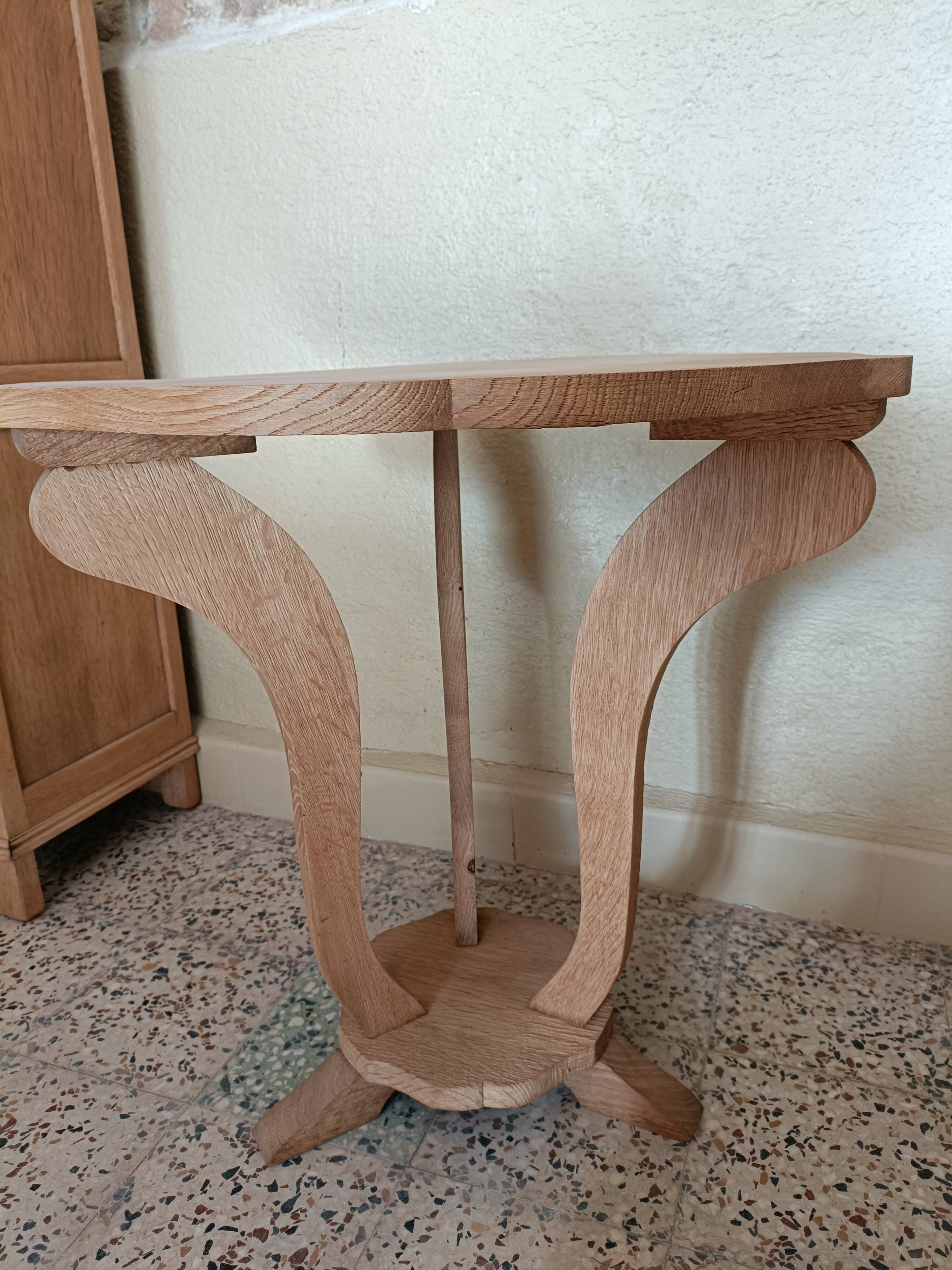 Refurbished oak side table/pedestal table