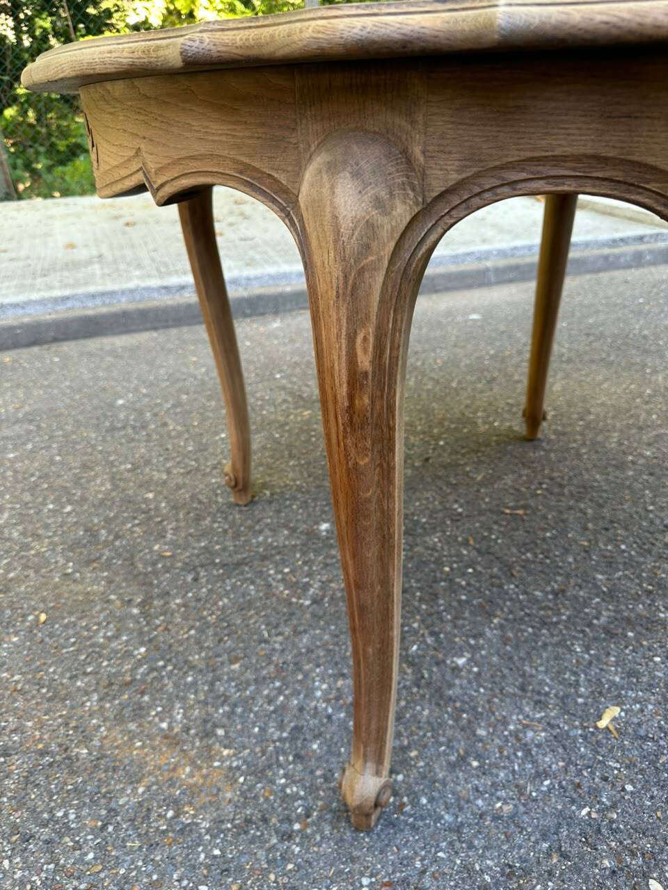Round extendable dining table Louis XV stripped in solid oak 1950