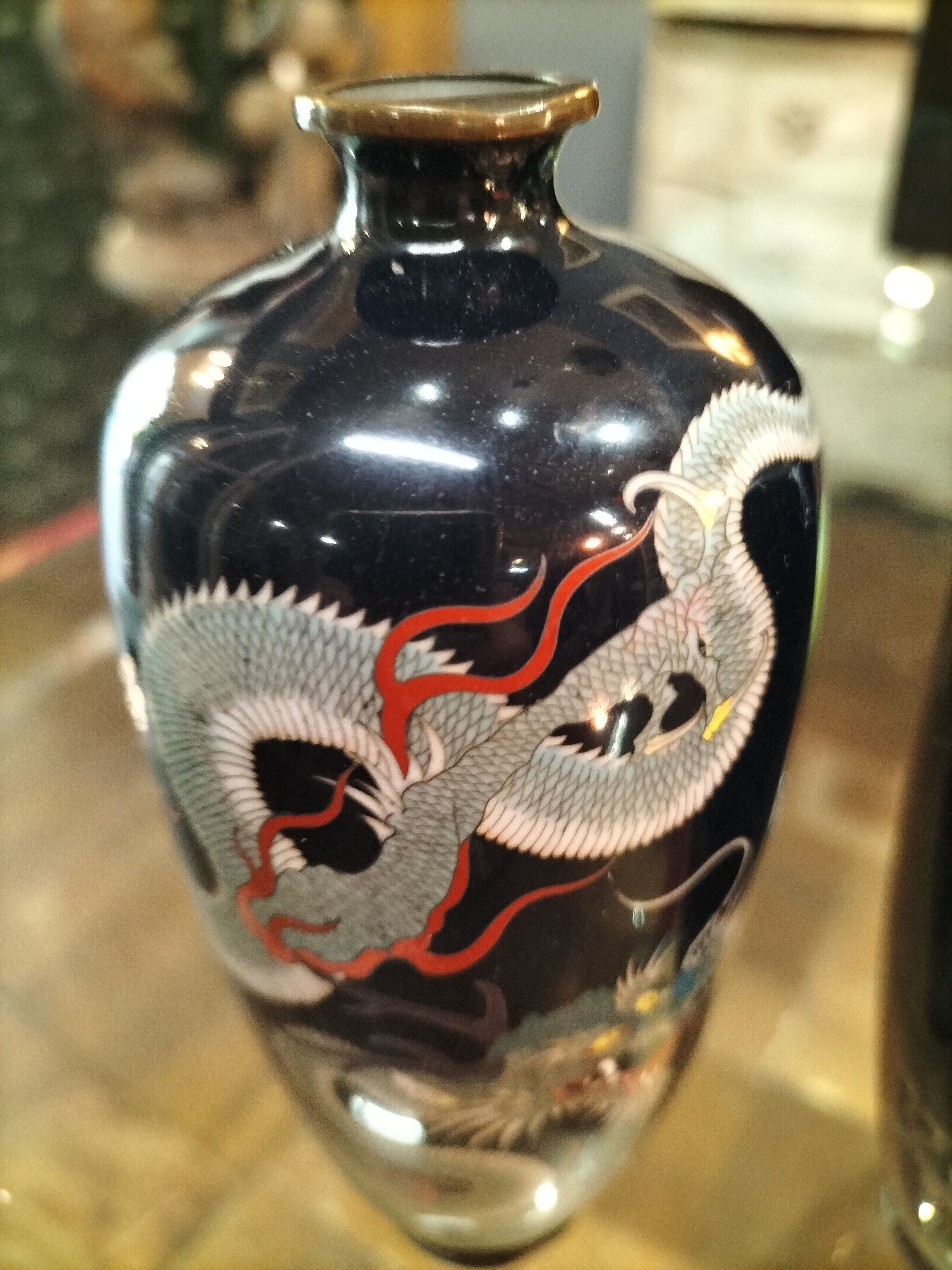 Paire de vases japonais émaillés