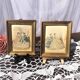 Lot de deux petits cadres portrait de marquises