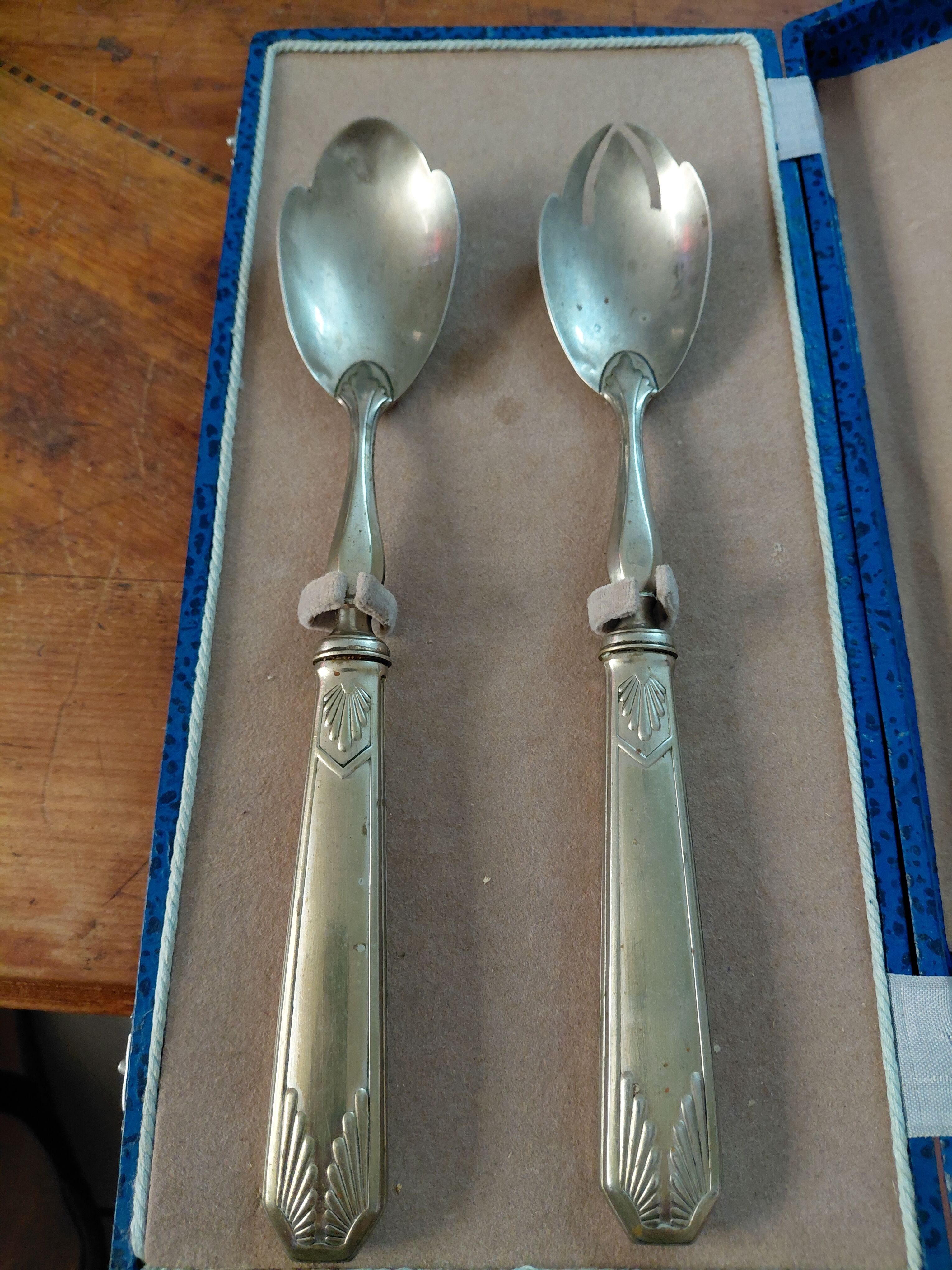 White metal Art Deco salad cutlery