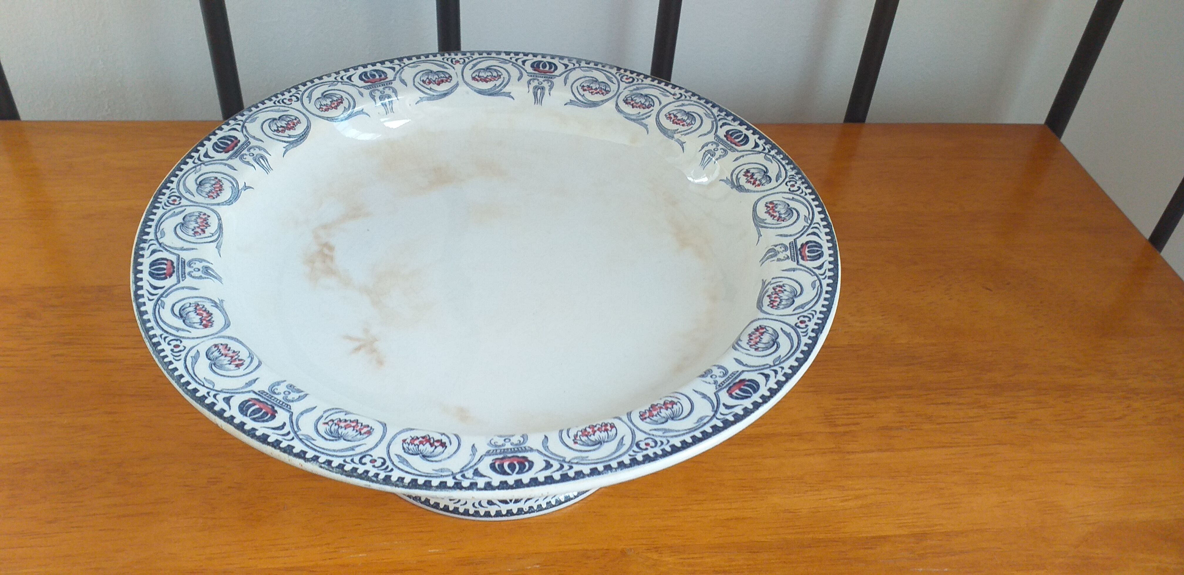 Porcelain compotier E. Bourgeois