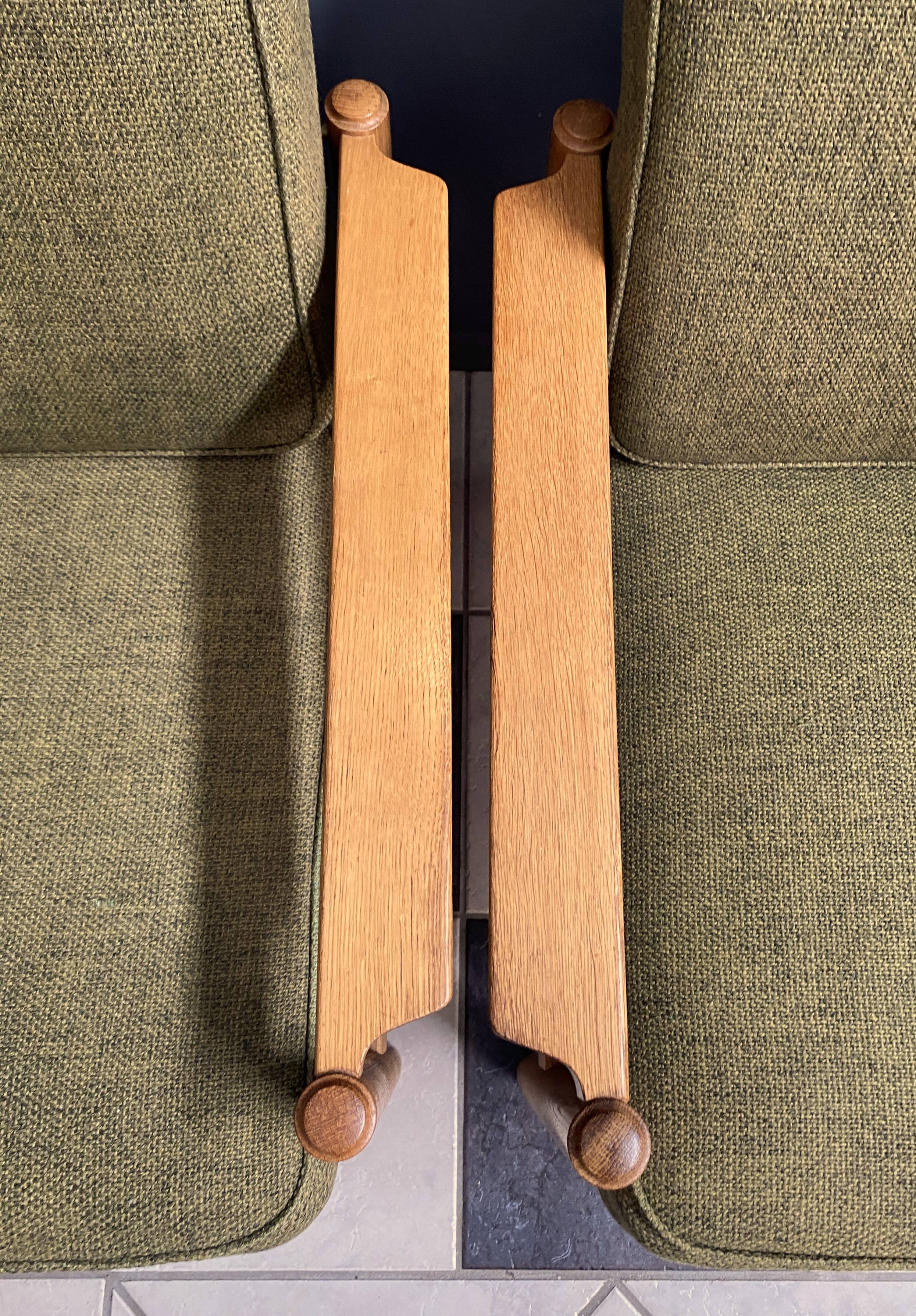 set of arm chairs in green fabric and wood 1960s