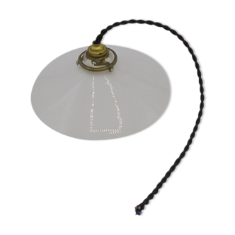 Suspension in opaline white