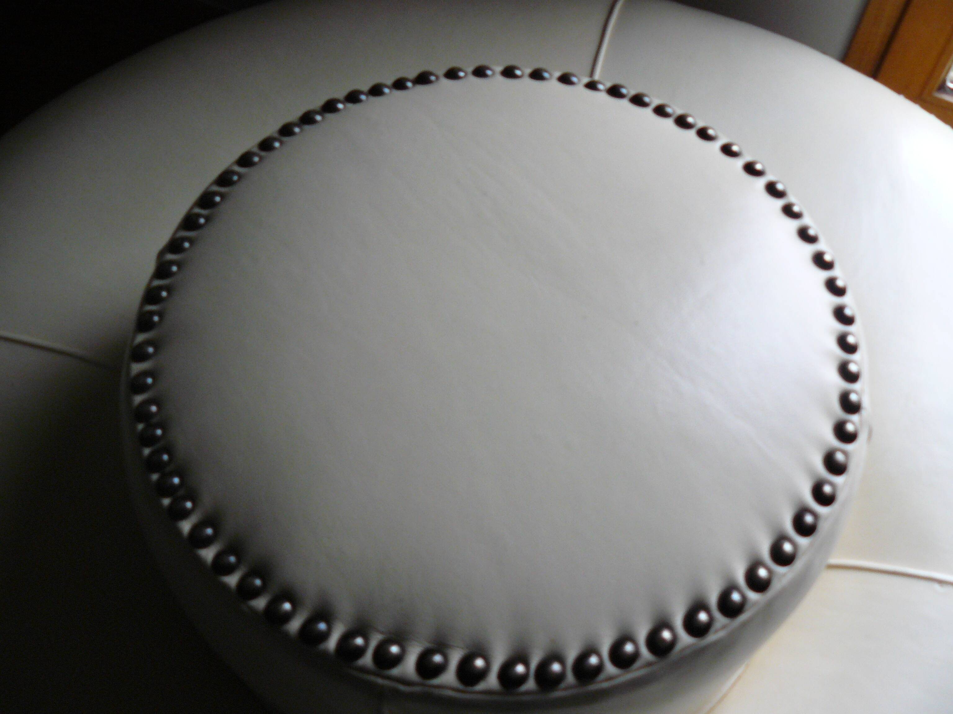 Rare circular canapé banquette