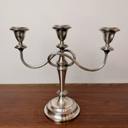 Vintage twisted chandelier with three lights in silver-plated metal.