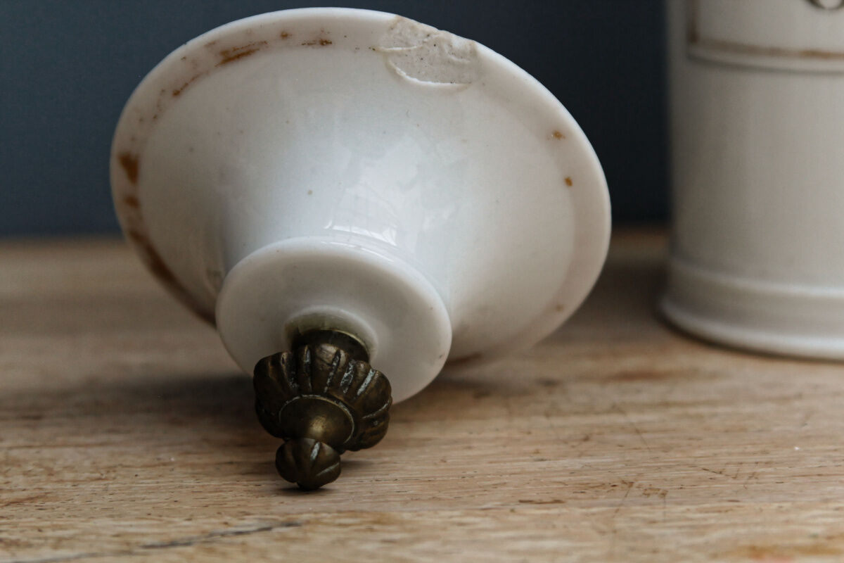 Paris porcelain pharmacy pot