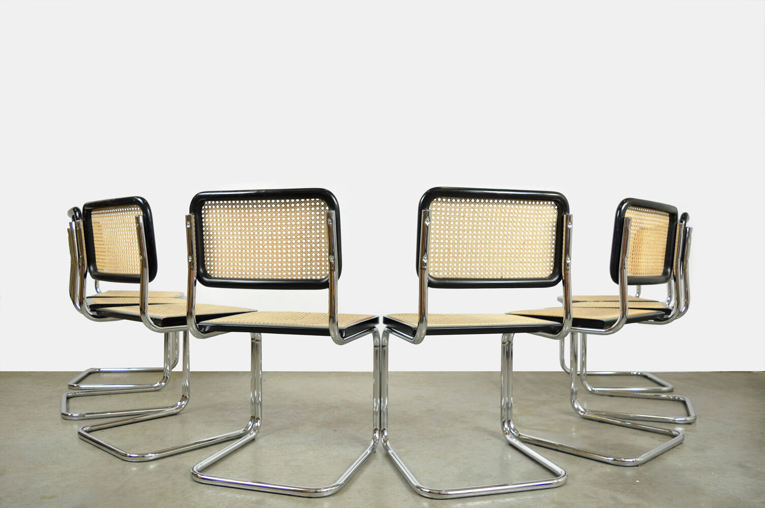 Set of 4 Cesca tubular frame cantilever dining chairs, Italy 1990s