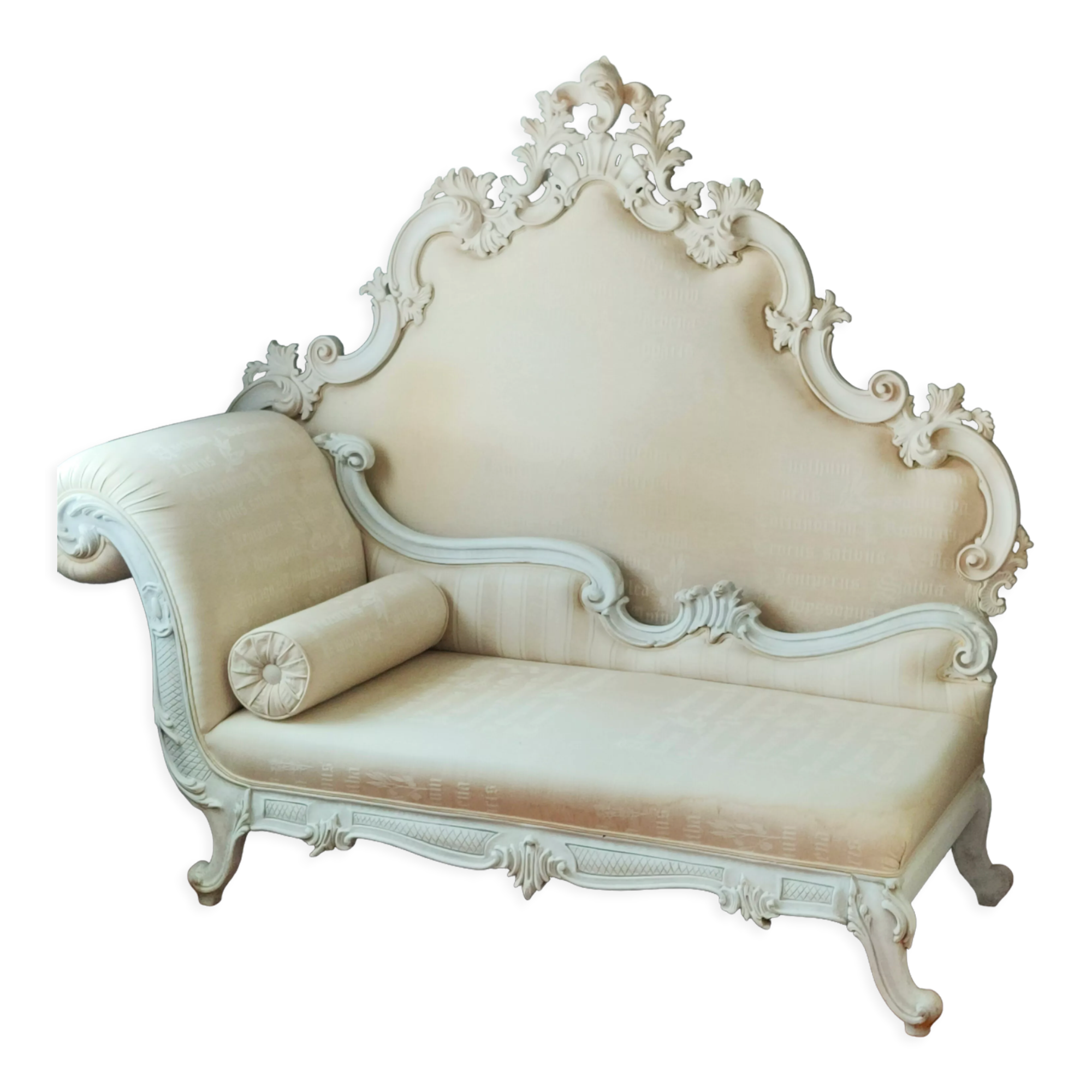 Baroque style sleeper