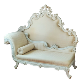 Baroque style sleeper