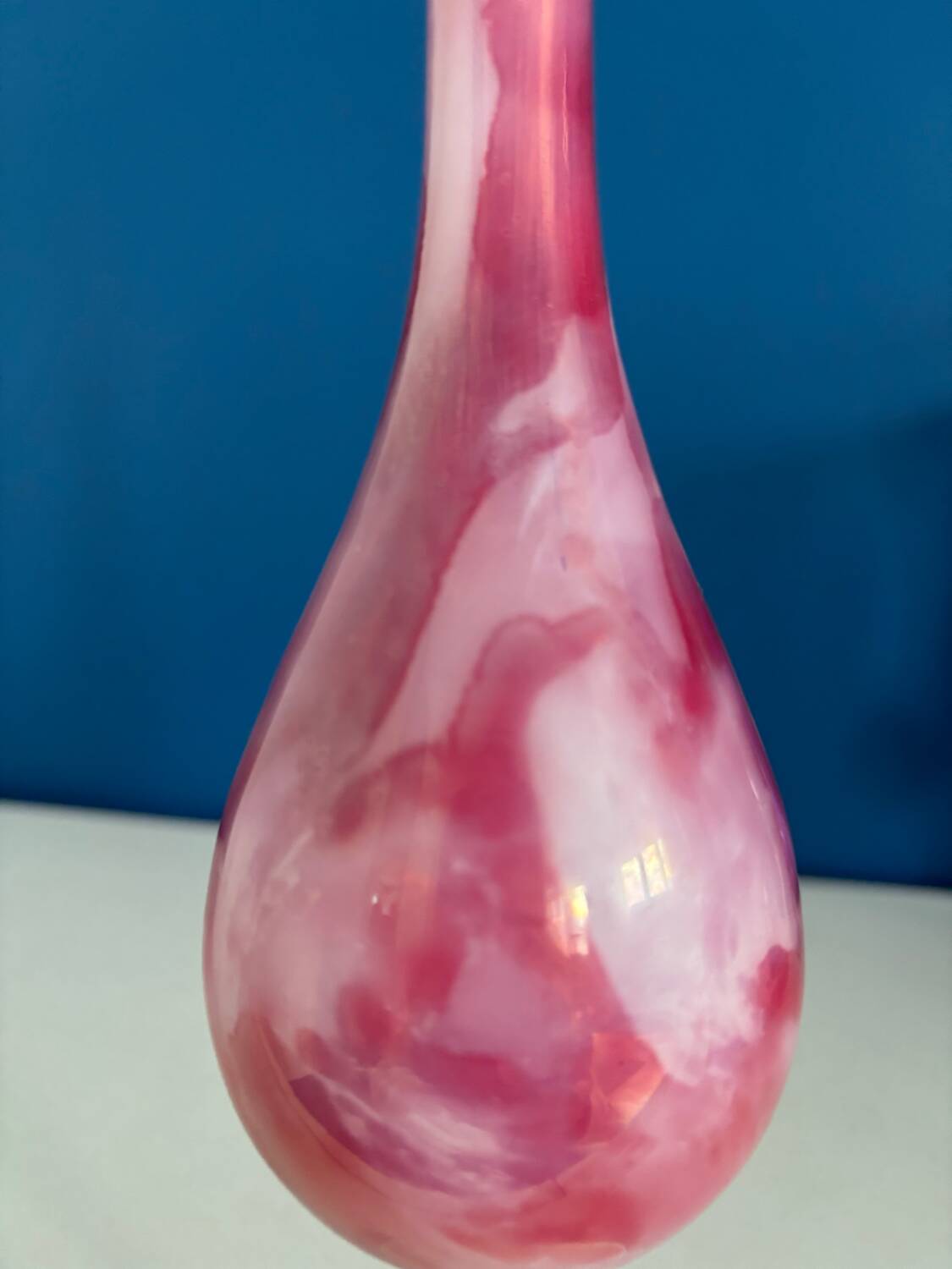 Vase opaline rose marbre