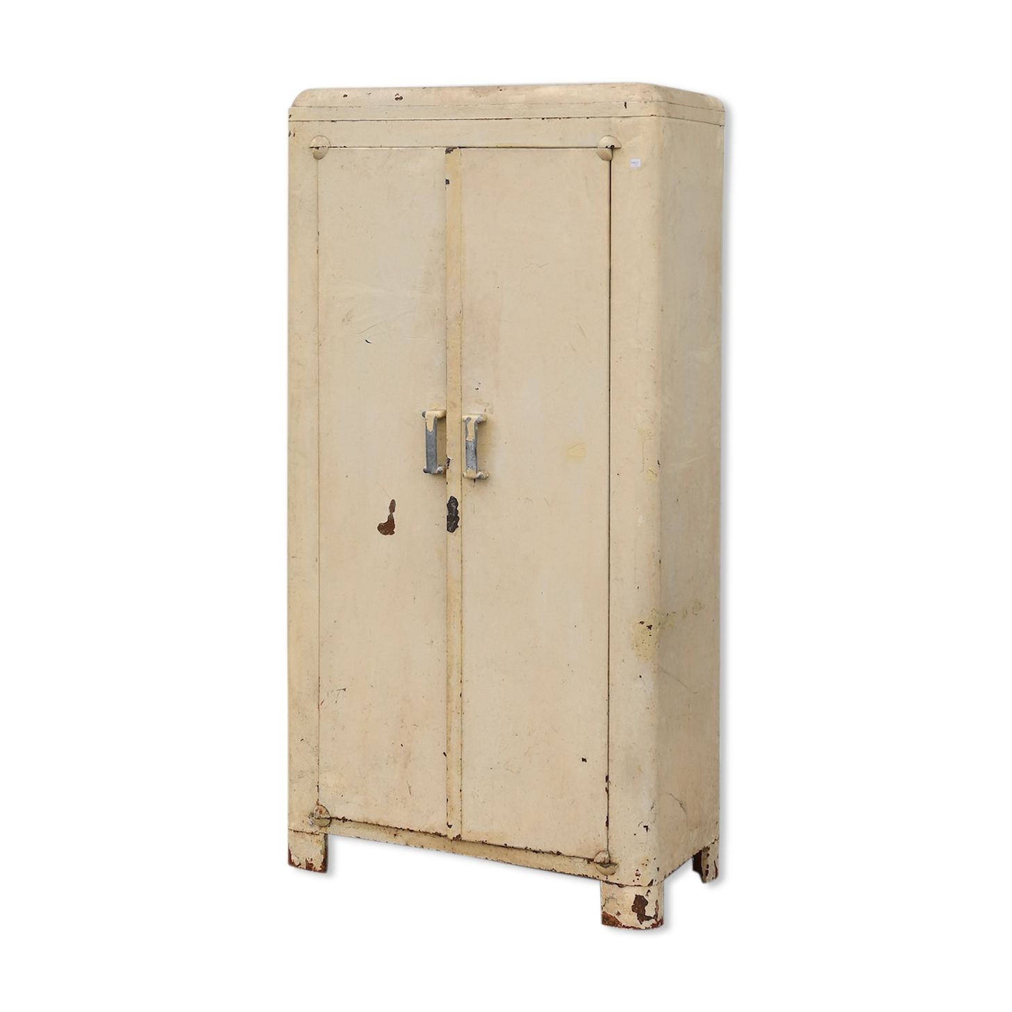 Strong wardrobe in cream-last metal
