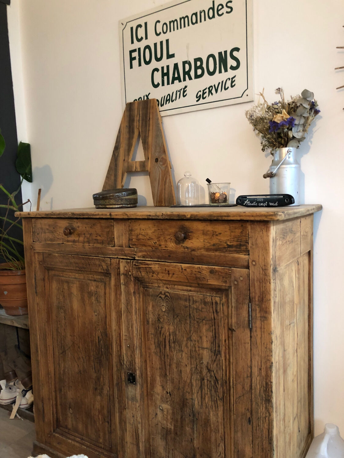 Parisian style buffet