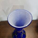 Vase en verre soufflé bleu cobalt – Silice Création Biot – 39 cm