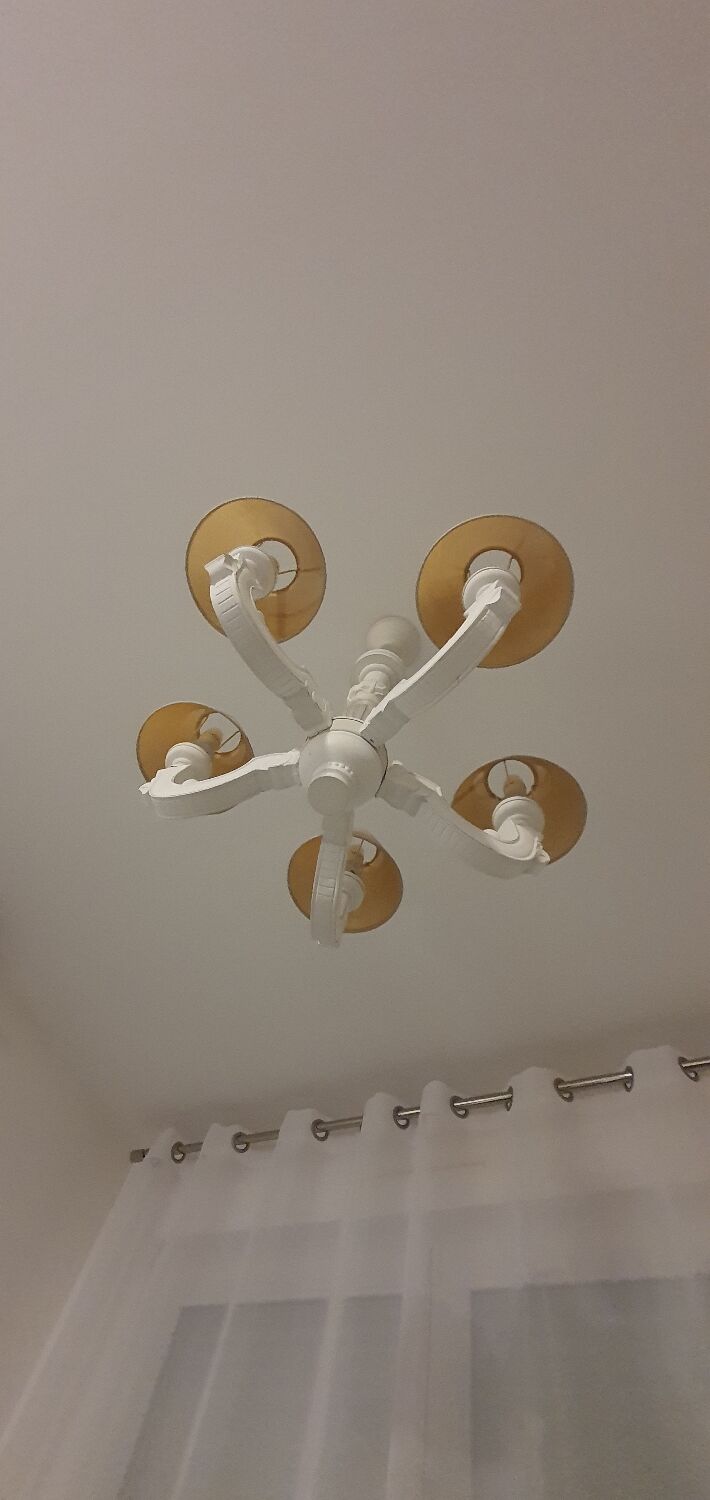 White wooden chandelier 5 branches