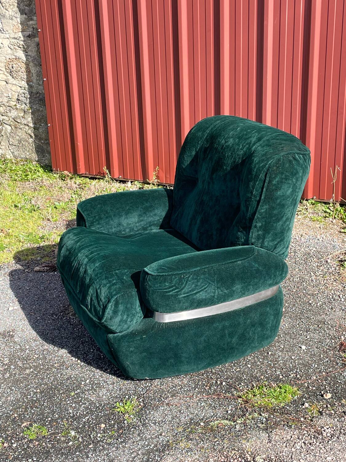 Green velvet armchair "spage age" by Beka, 1970