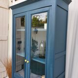 Bookcase with 2 glass doors