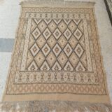 Traditional handmade carpet 132x176cm