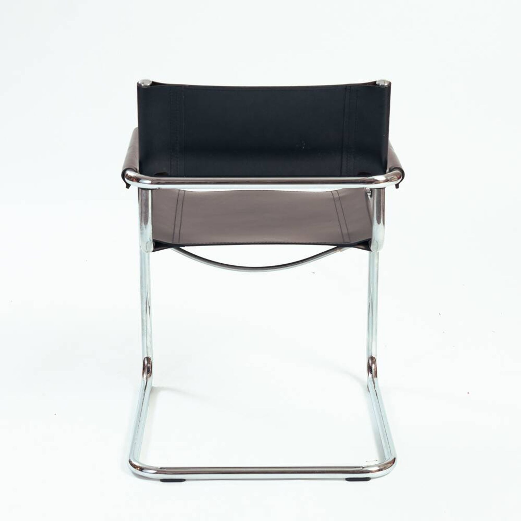 Chaise Bauhaus Mart Stam Marcel Breuer en cuir noir, Fasem 1980