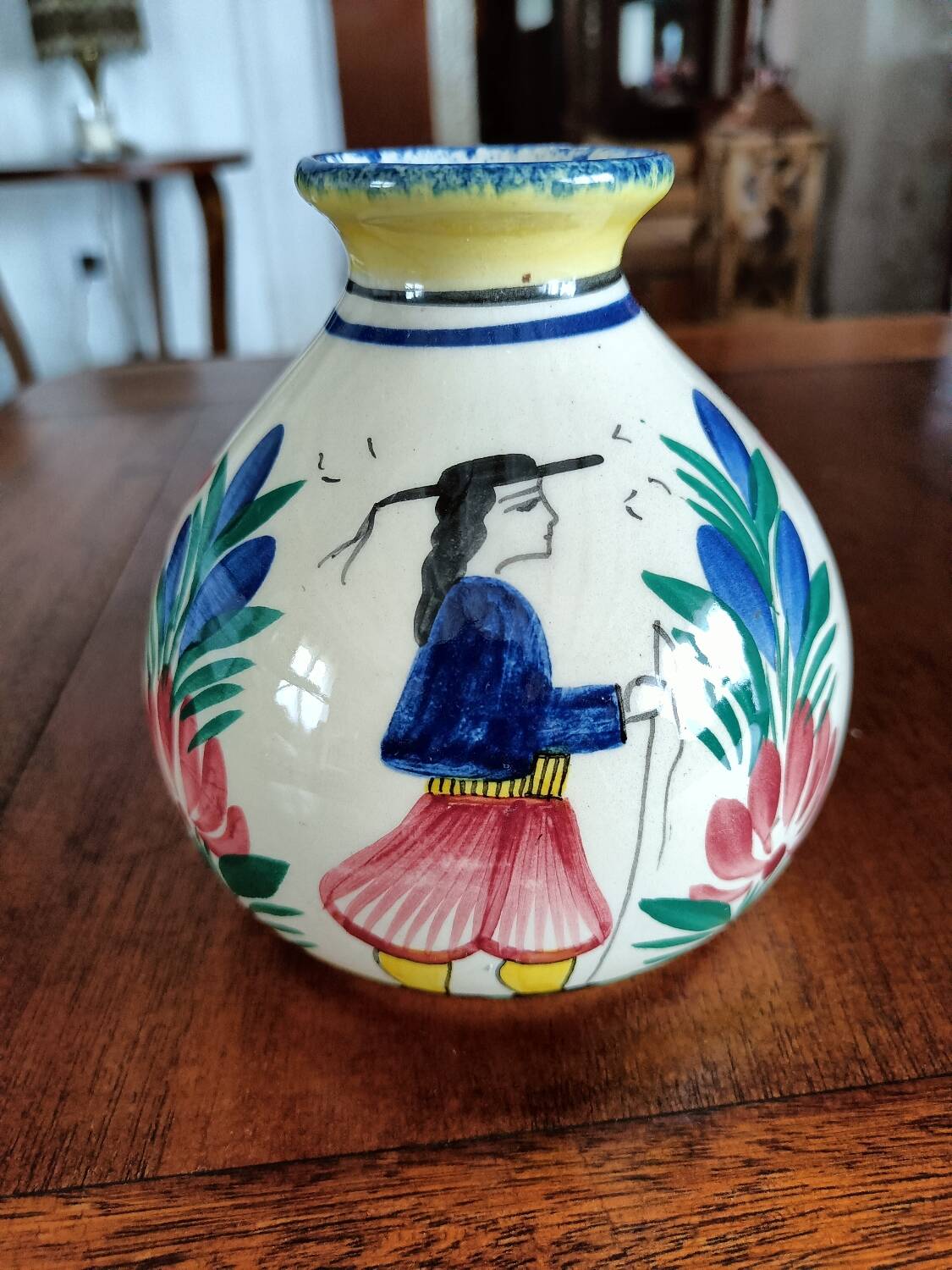 Breton tradition vase