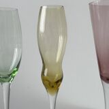 4 verres à pied multicolores