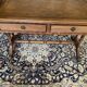 Table basse anglaise victorienne bois acajou / cuir / Feuille d’or