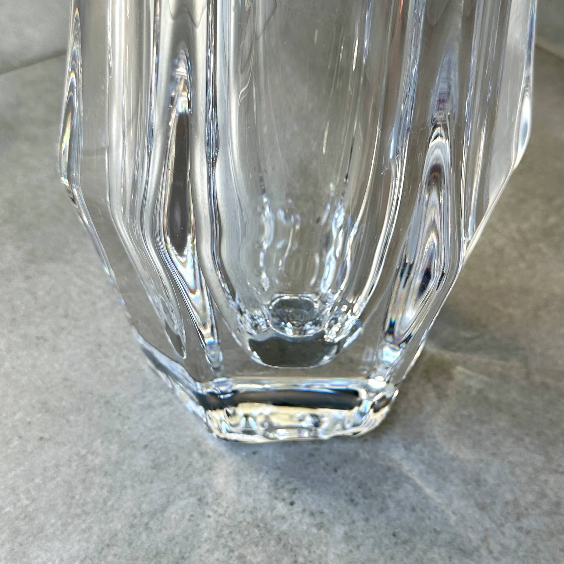 Hexagonal crystal vase by Daum France – 35 cm – Made in France