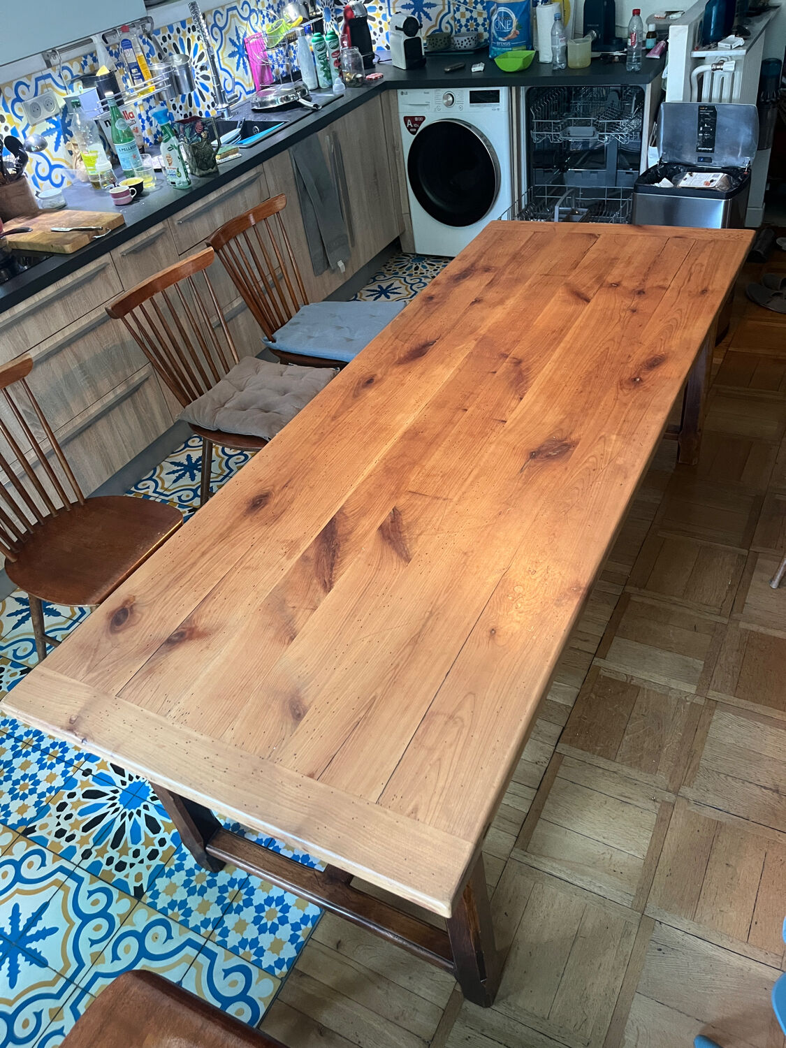 Farm table with 2 drawers