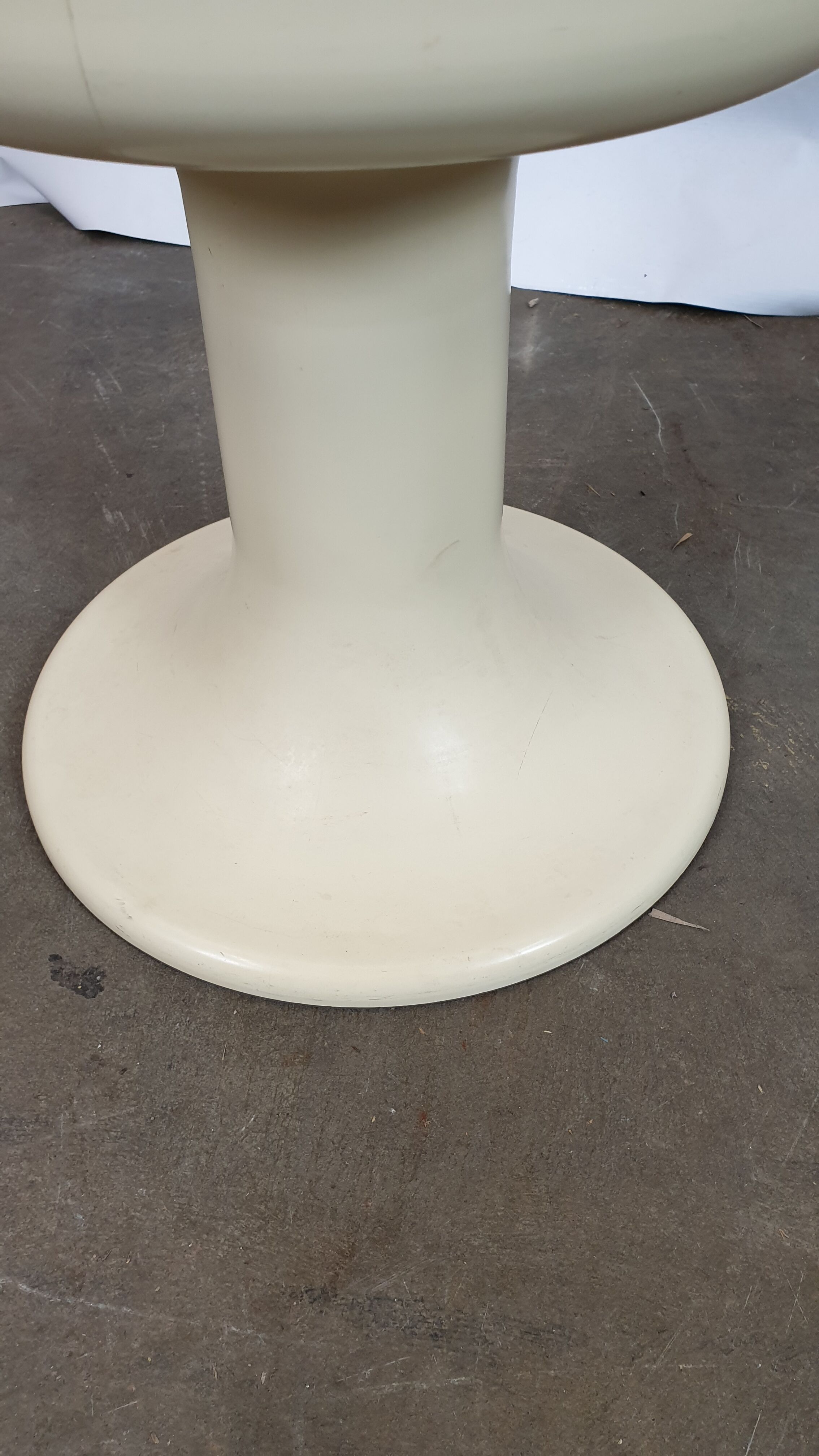 Isoklepa stool from the 70s